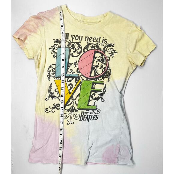 Apple Corps Ltd All You Need is Love Beatles Tshirt Size S Pre-Owned in fair - Picture 3 of 7